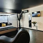 Le Bovary Diamond Hotel Heron