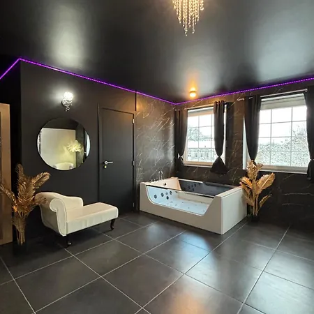 Hotel Le Bovary Diamond *