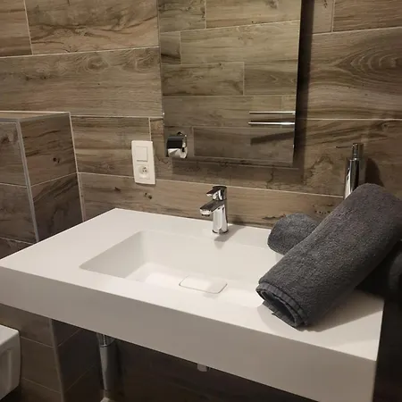 Le Bovary Diamond Hotel