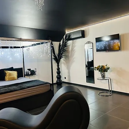 Le Bovary Diamond فندق Heron