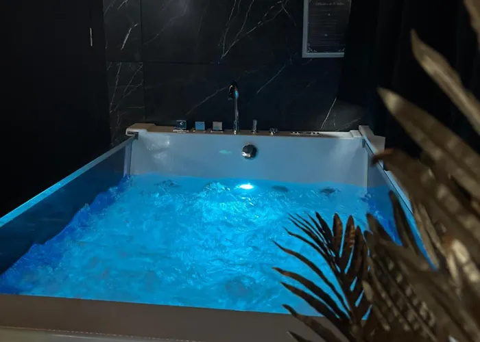 Le Bovary Diamond Hotel *