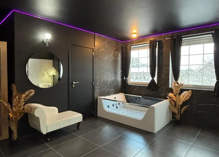 Hotel Le Bovary Diamond *