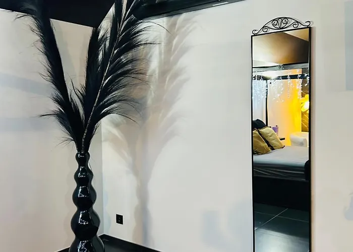 Hotel Le Bovary Diamond